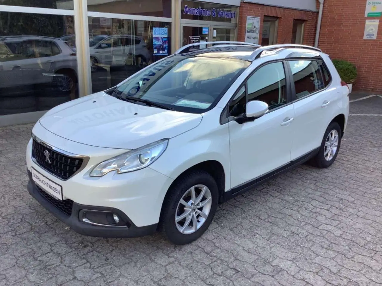 Photo 1 : Peugeot 2008 2018 Petrol