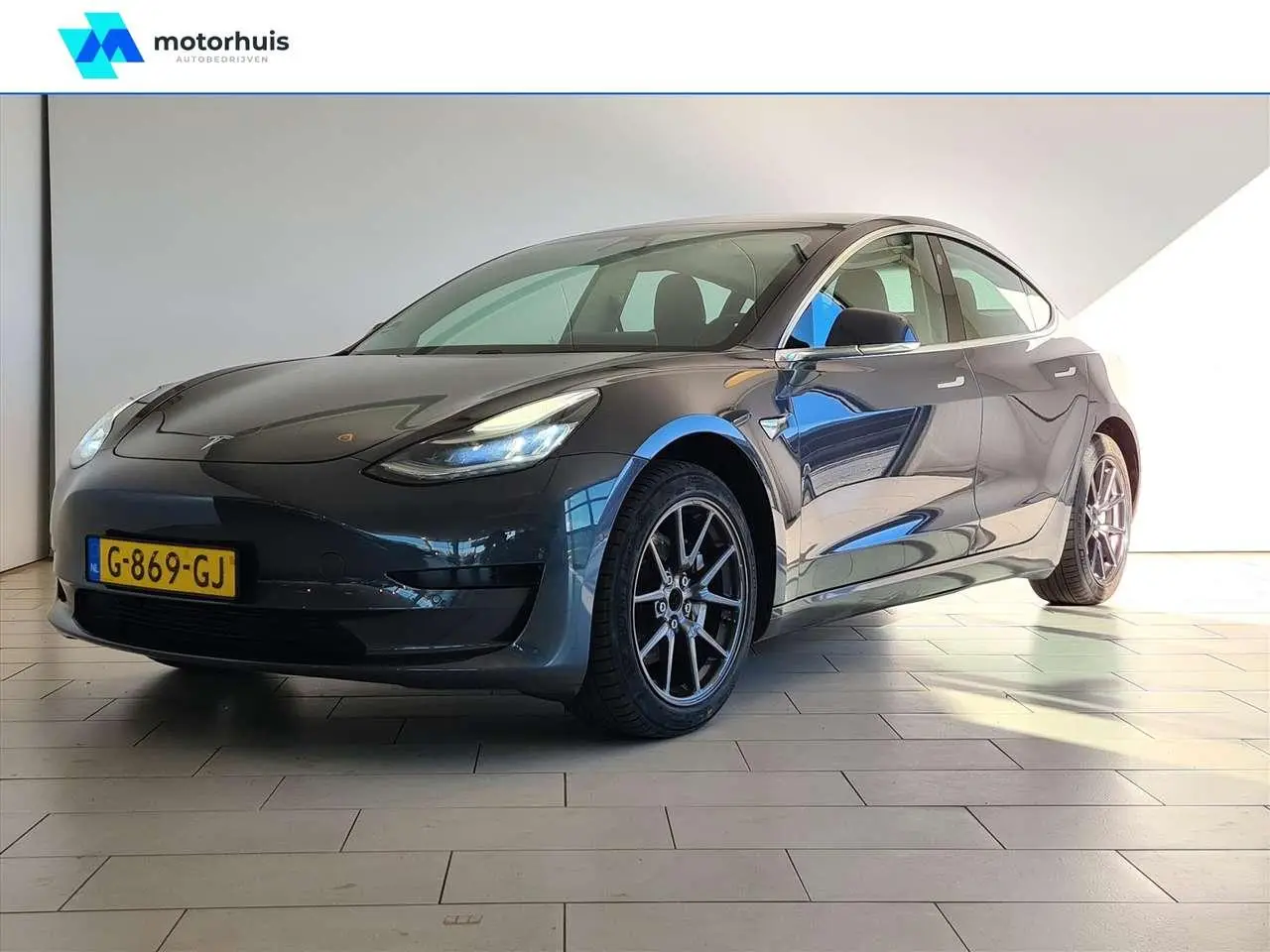 Photo 1 : Tesla Model 3 2019 Electric