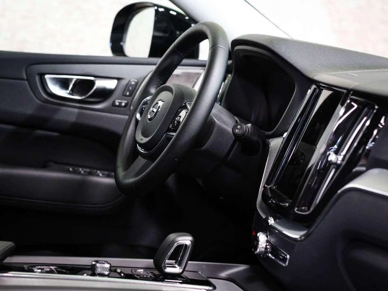 Photo 1 : Volvo Xc60 2023 Petrol