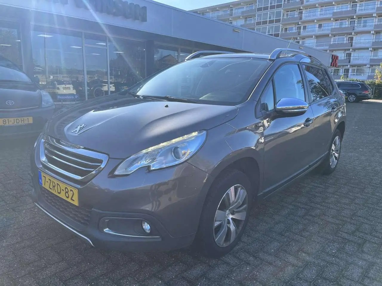 Photo 1 : Peugeot 2008 2015 Petrol