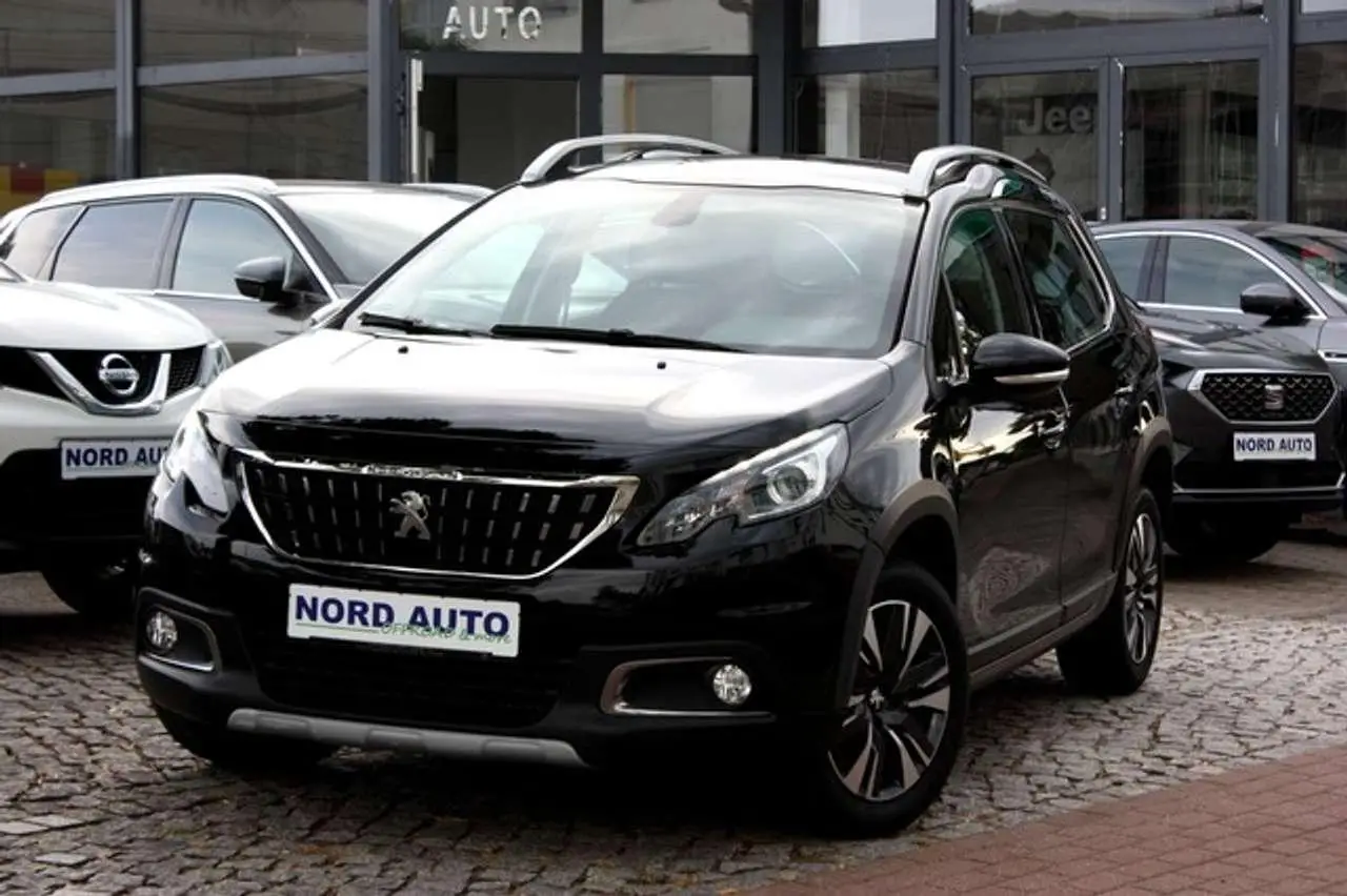 Photo 1 : Peugeot 2008 2018 Petrol