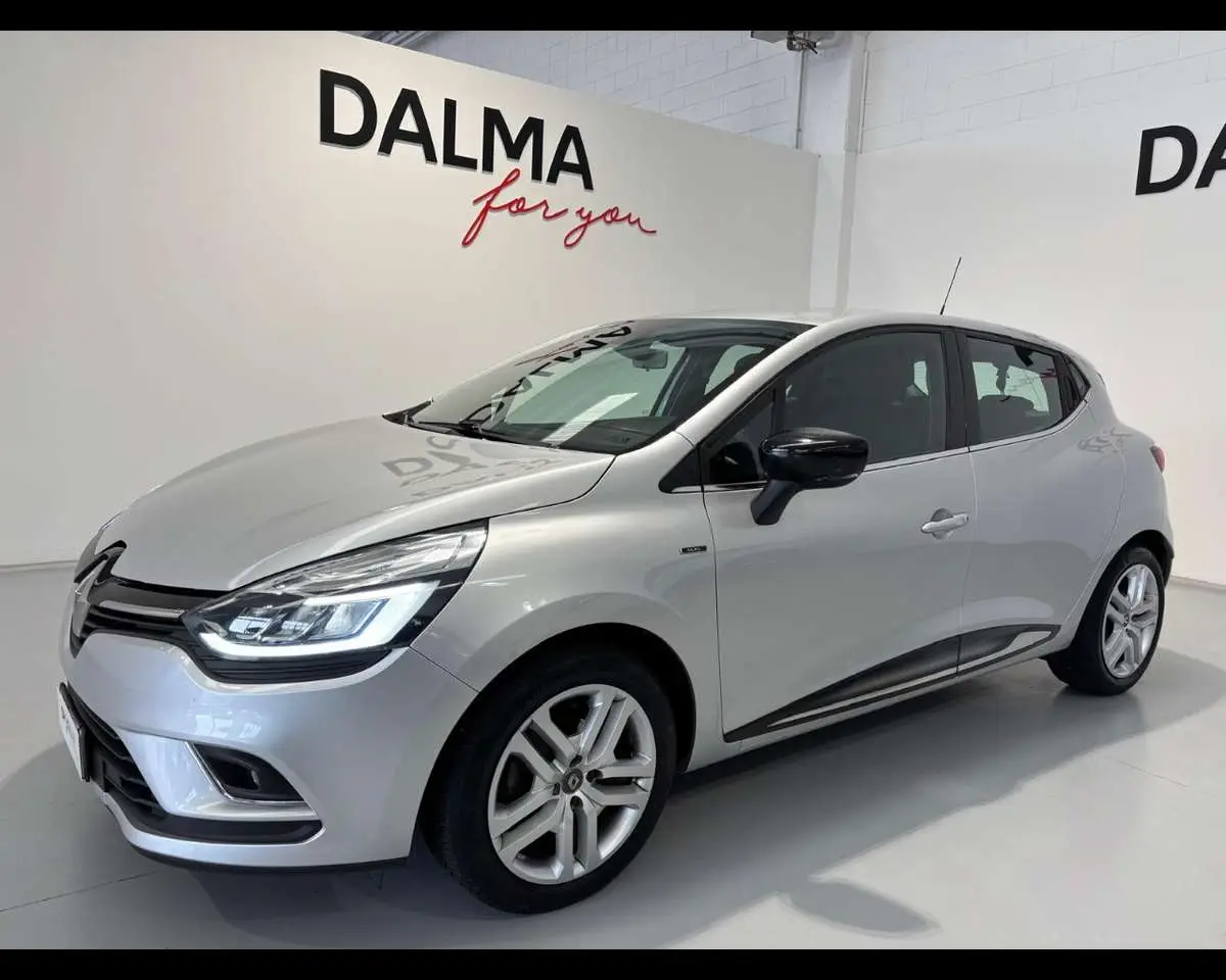 Photo 1 : Renault Clio 2018 Essence