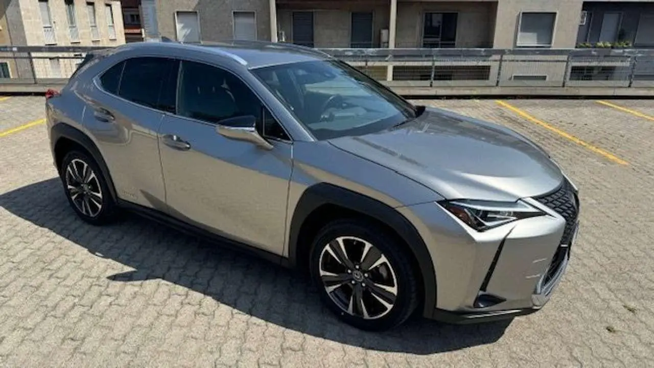 Photo 1 : Lexus Ux 2019 Hybride