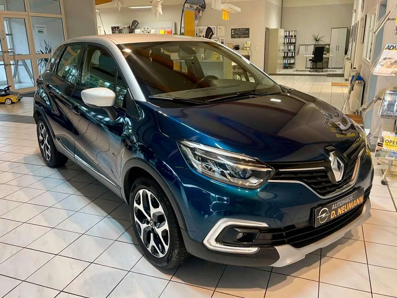 Photo 1 : Renault Captur 2018 Essence