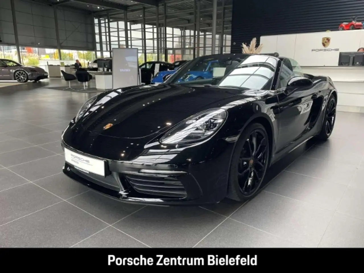 Photo 1 : Porsche Boxster 2023 Petrol