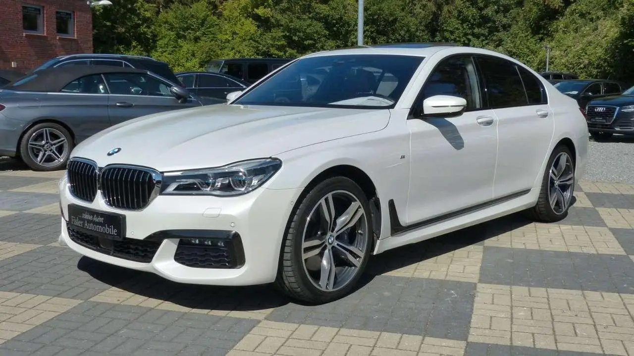 Photo 1 : Bmw Serie 7 2019 Petrol