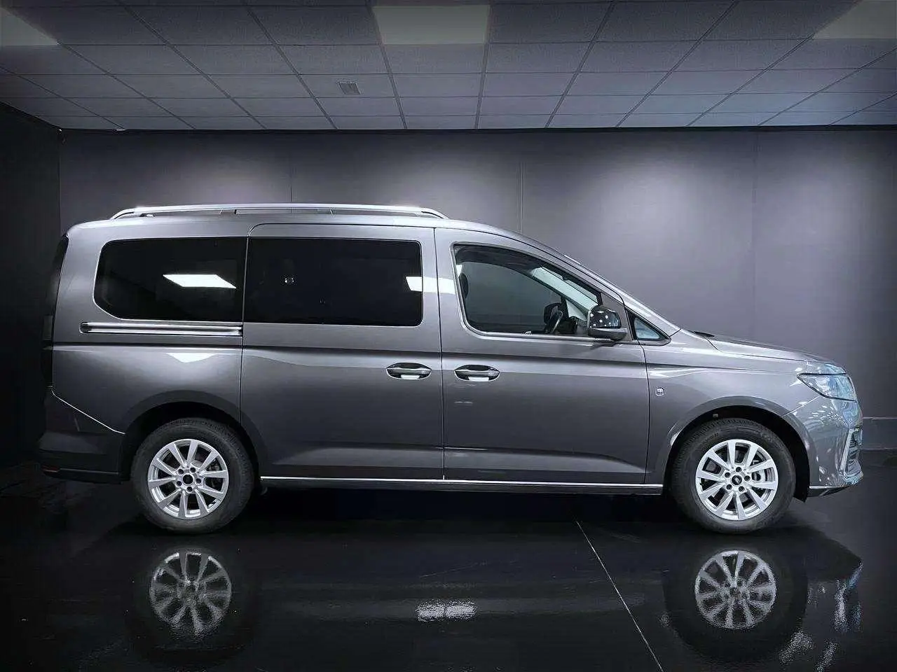 Photo 1 : Ford Tourneo 2023 Diesel