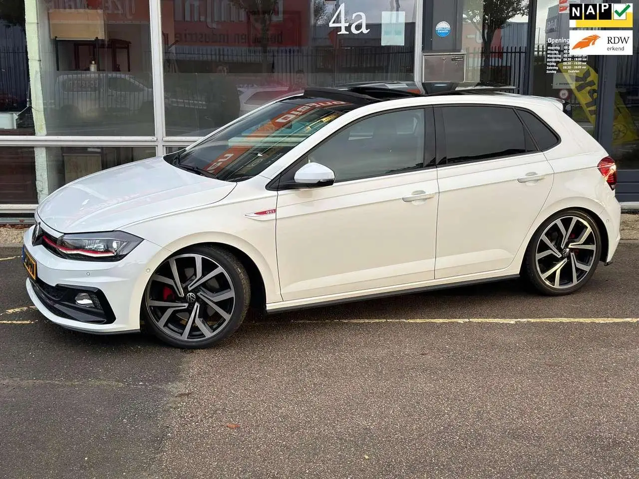 Photo 1 : Volkswagen Polo 2021 Petrol