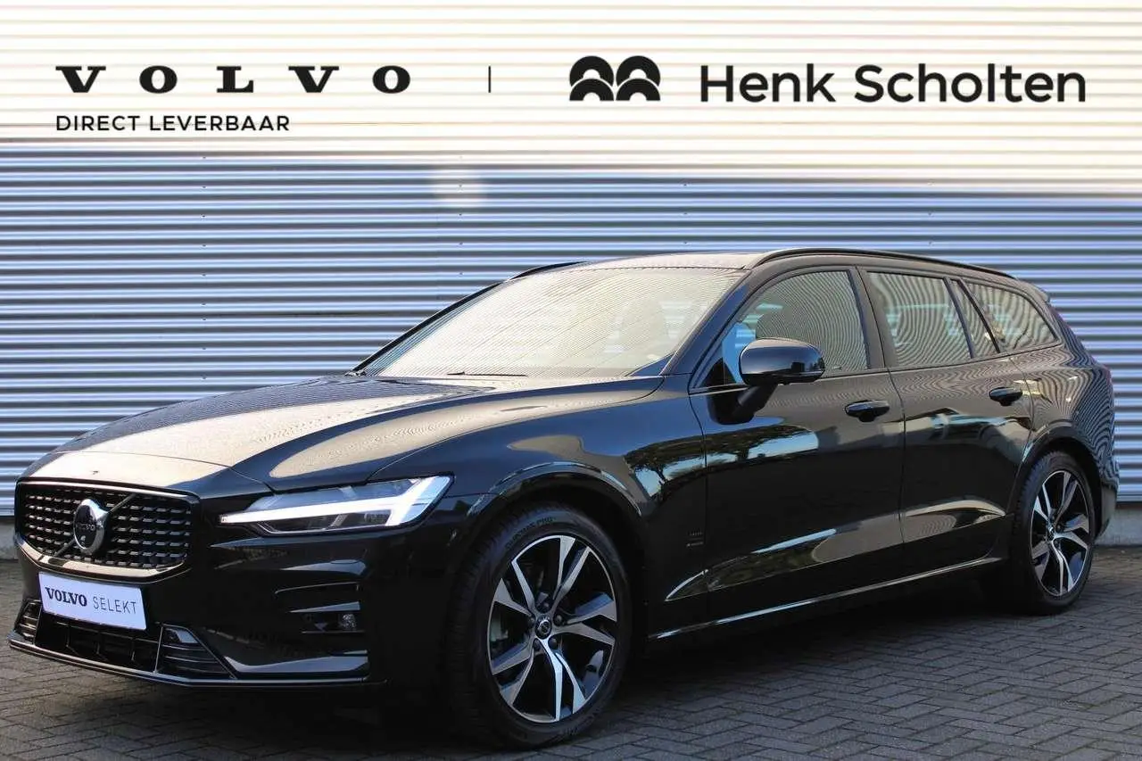 Photo 1 : Volvo V60 2023 Hybride