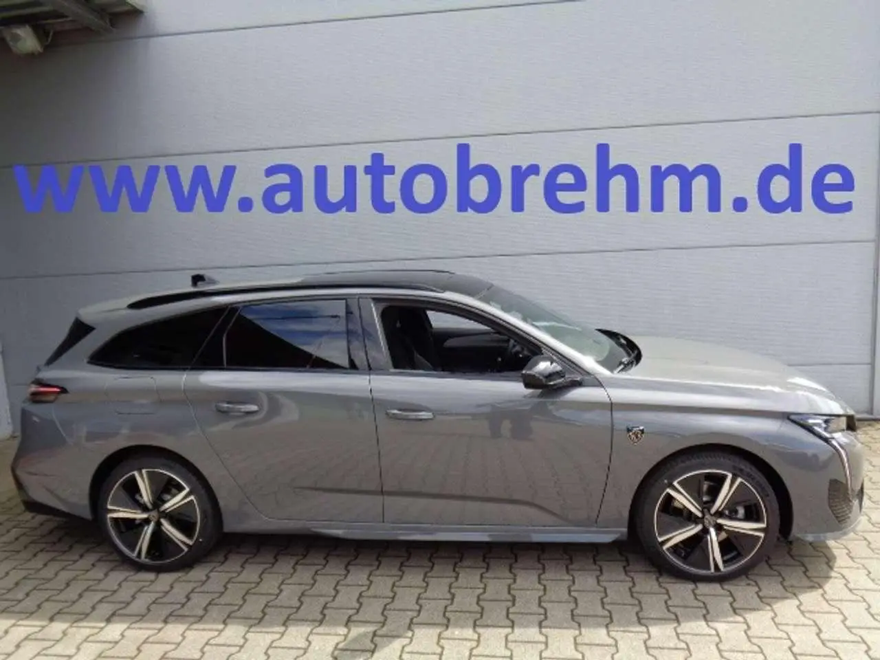 Photo 1 : Peugeot 308 2024 Petrol