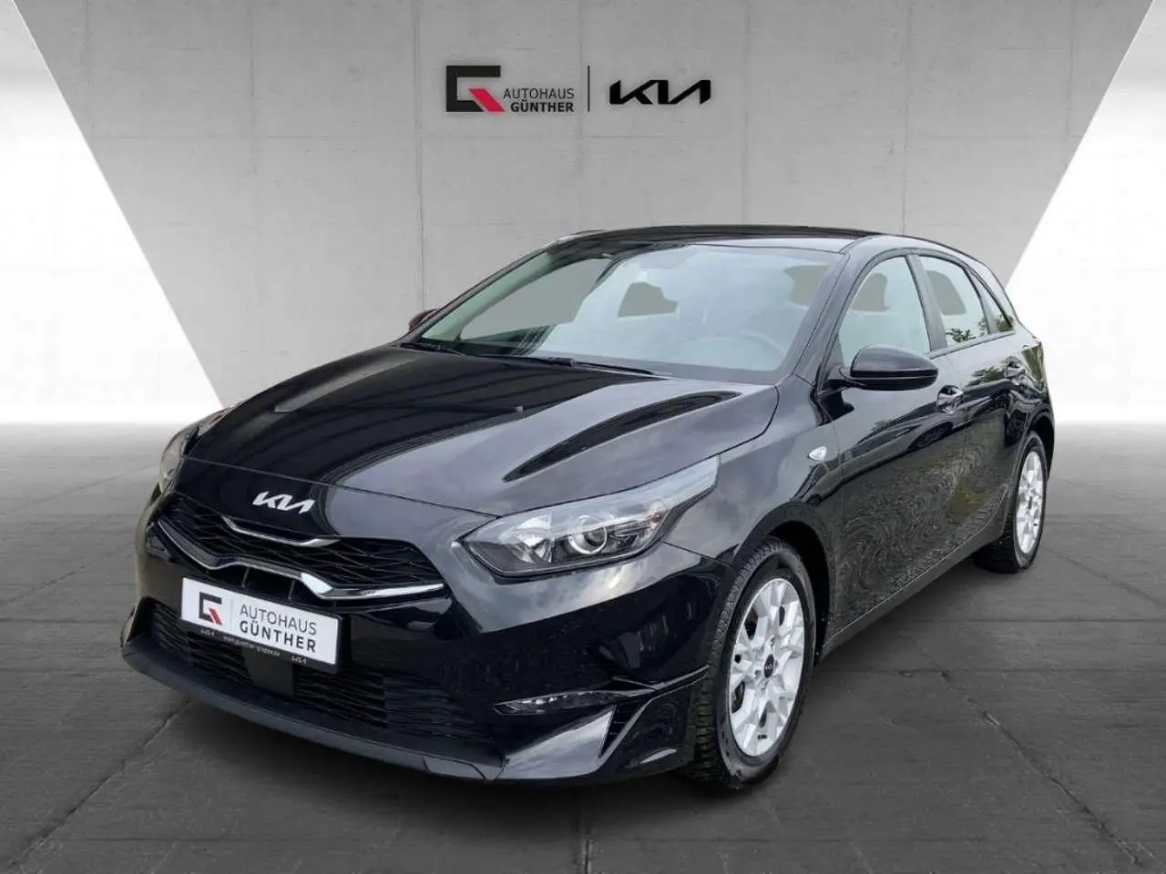 Photo 1 : Kia Ceed 2023 Petrol