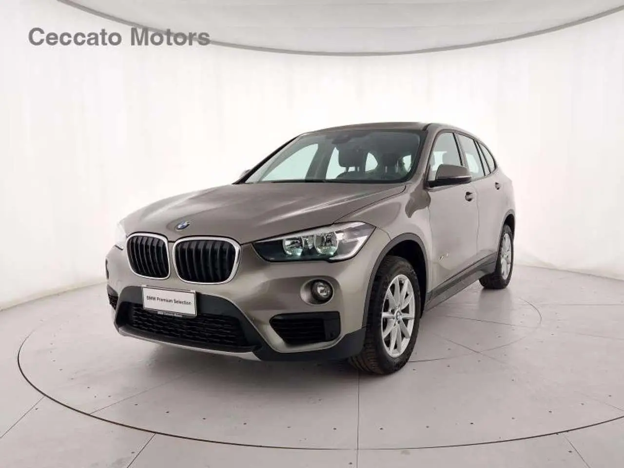 Photo 1 : Bmw X1 2016 Diesel