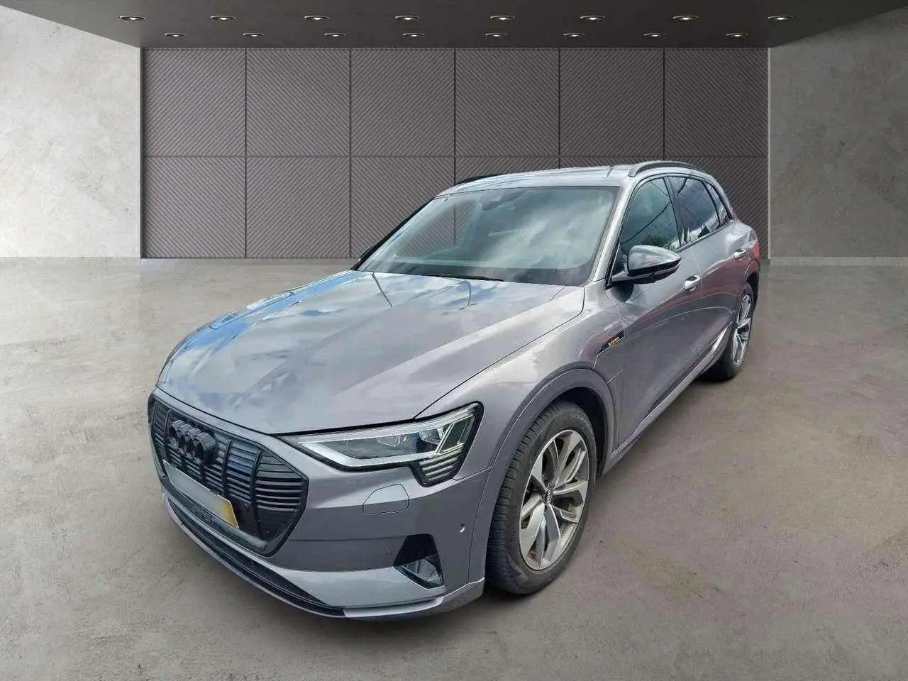 Photo 1 : Audi E-tron 2020 Electric