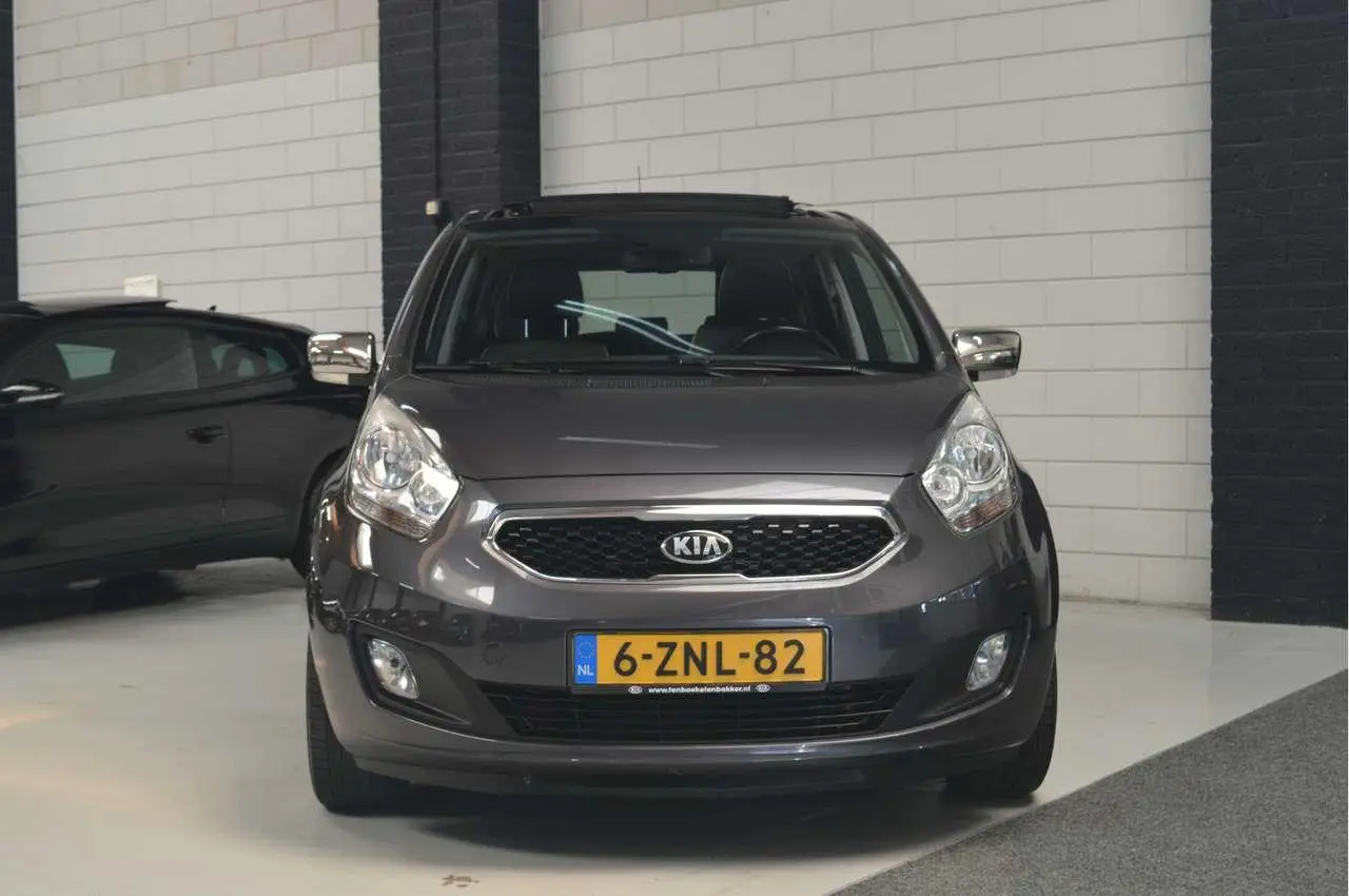 Photo 1 : Kia Venga 2015 Petrol