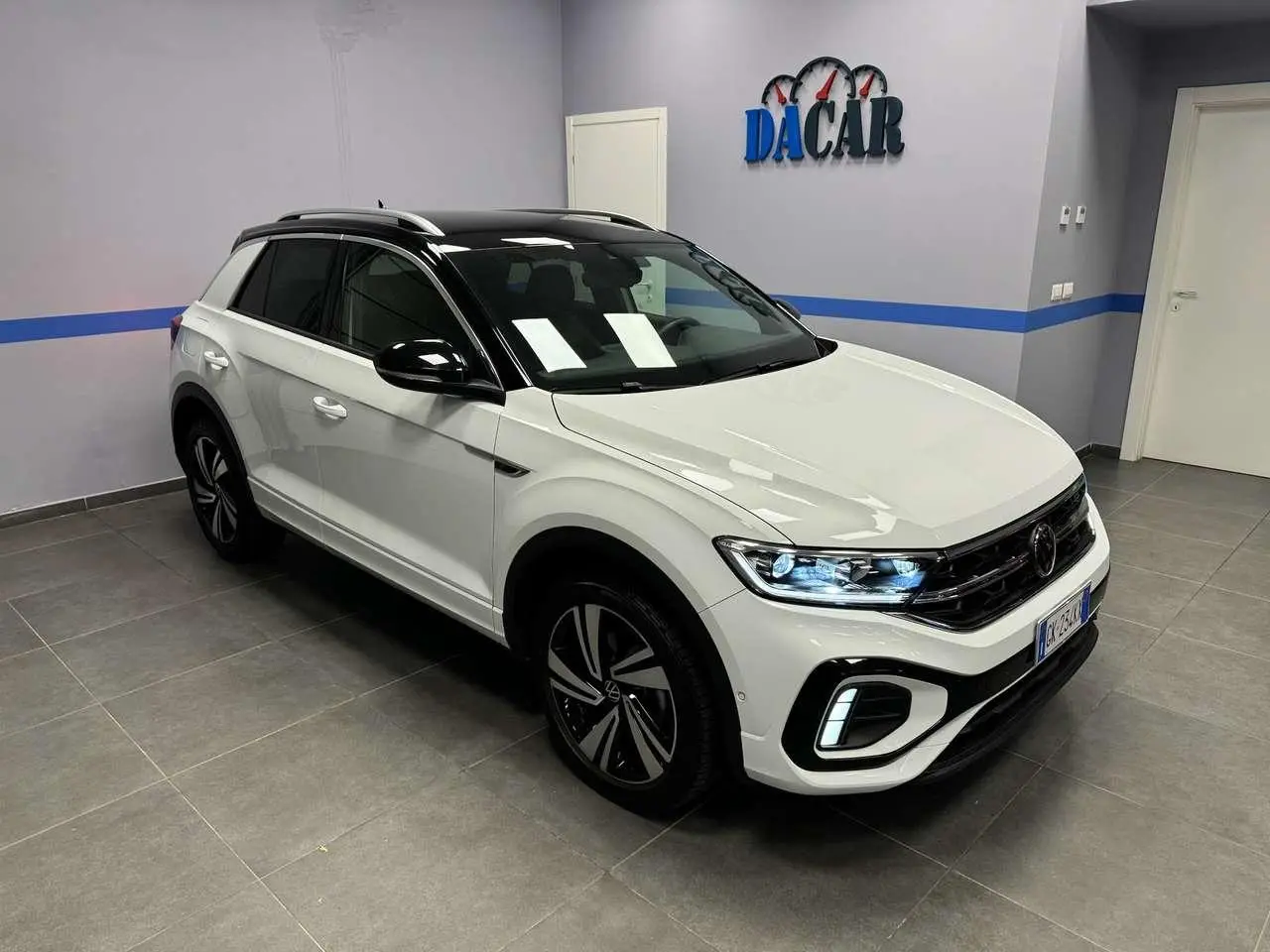 Photo 1 : Volkswagen T-roc 2022 Essence