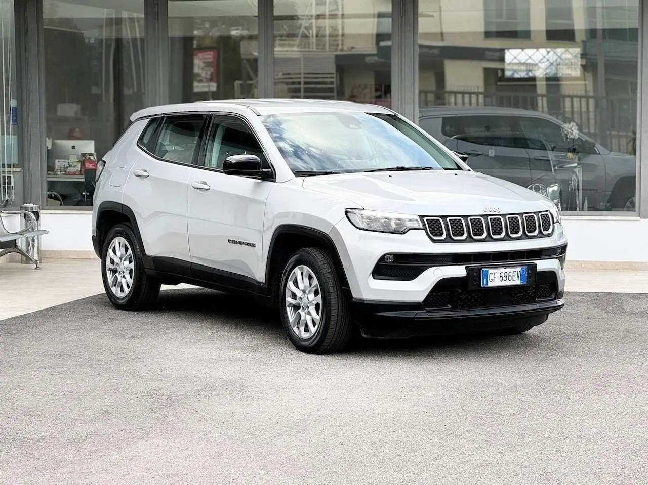 Photo 1 : Jeep Compass 2021 Essence