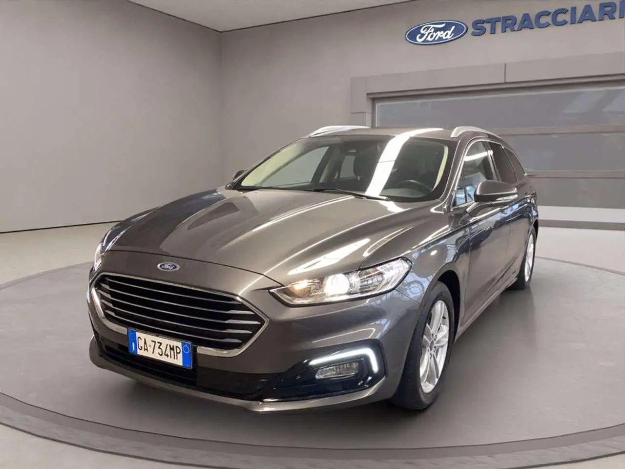 Photo 1 : Ford Mondeo 2020 Hybrid