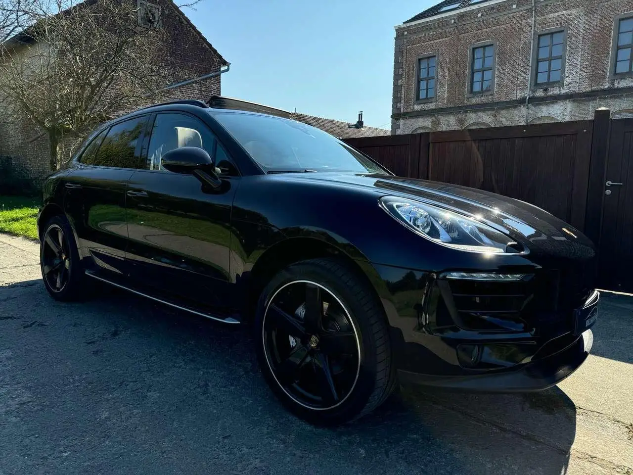 Photo 1 : Porsche Macan 2018 Essence