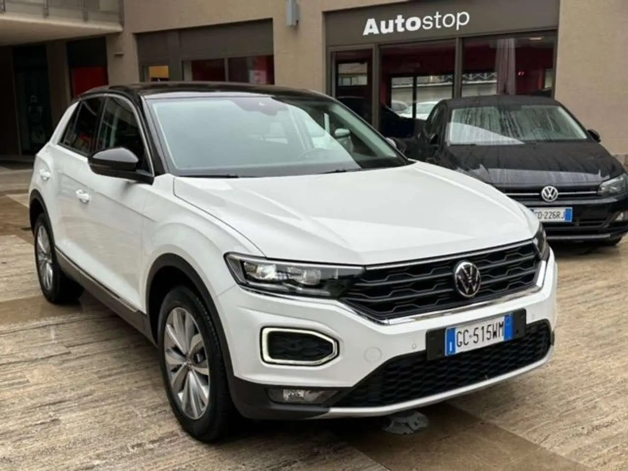 Photo 1 : Volkswagen T-roc 2020 Essence