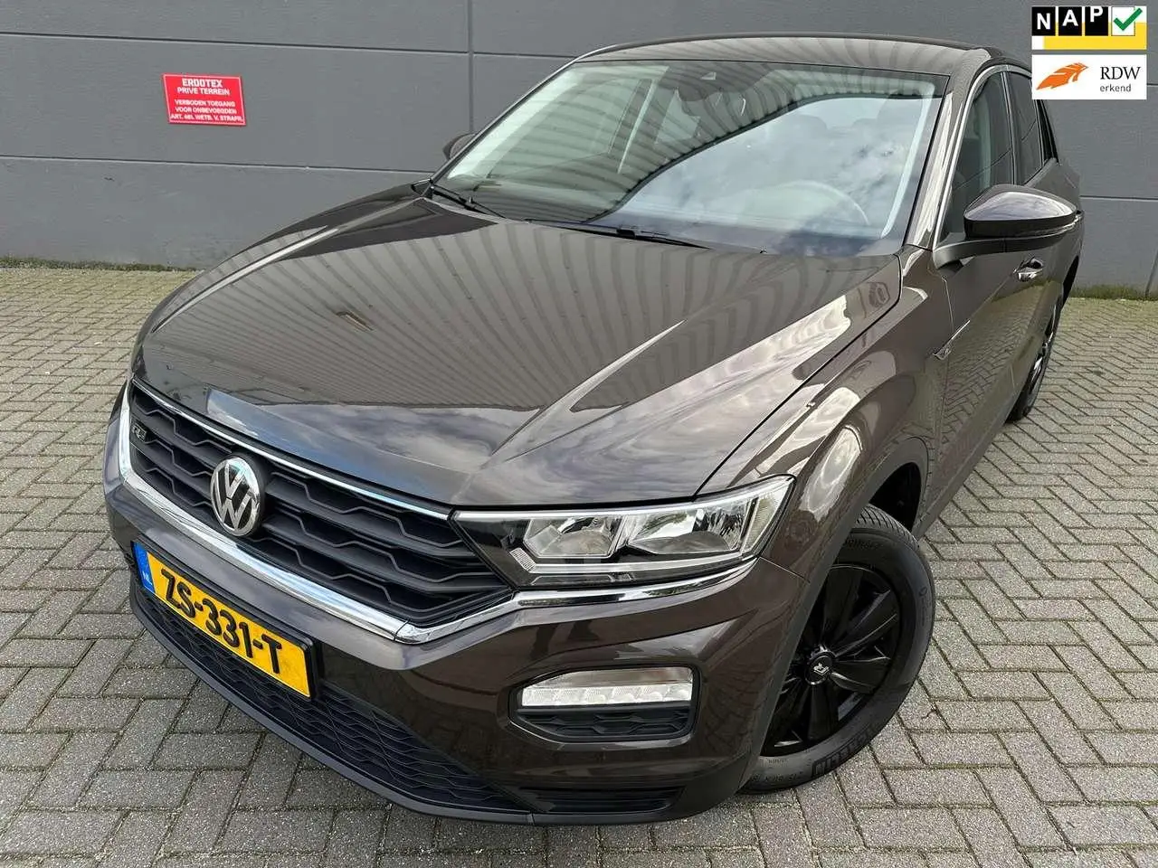 Photo 1 : Volkswagen T-roc 2019 Petrol