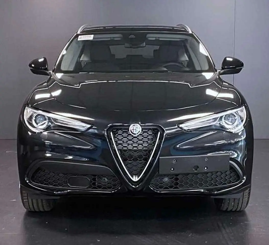 Photo 1 : Alfa Romeo Stelvio 2021 Essence