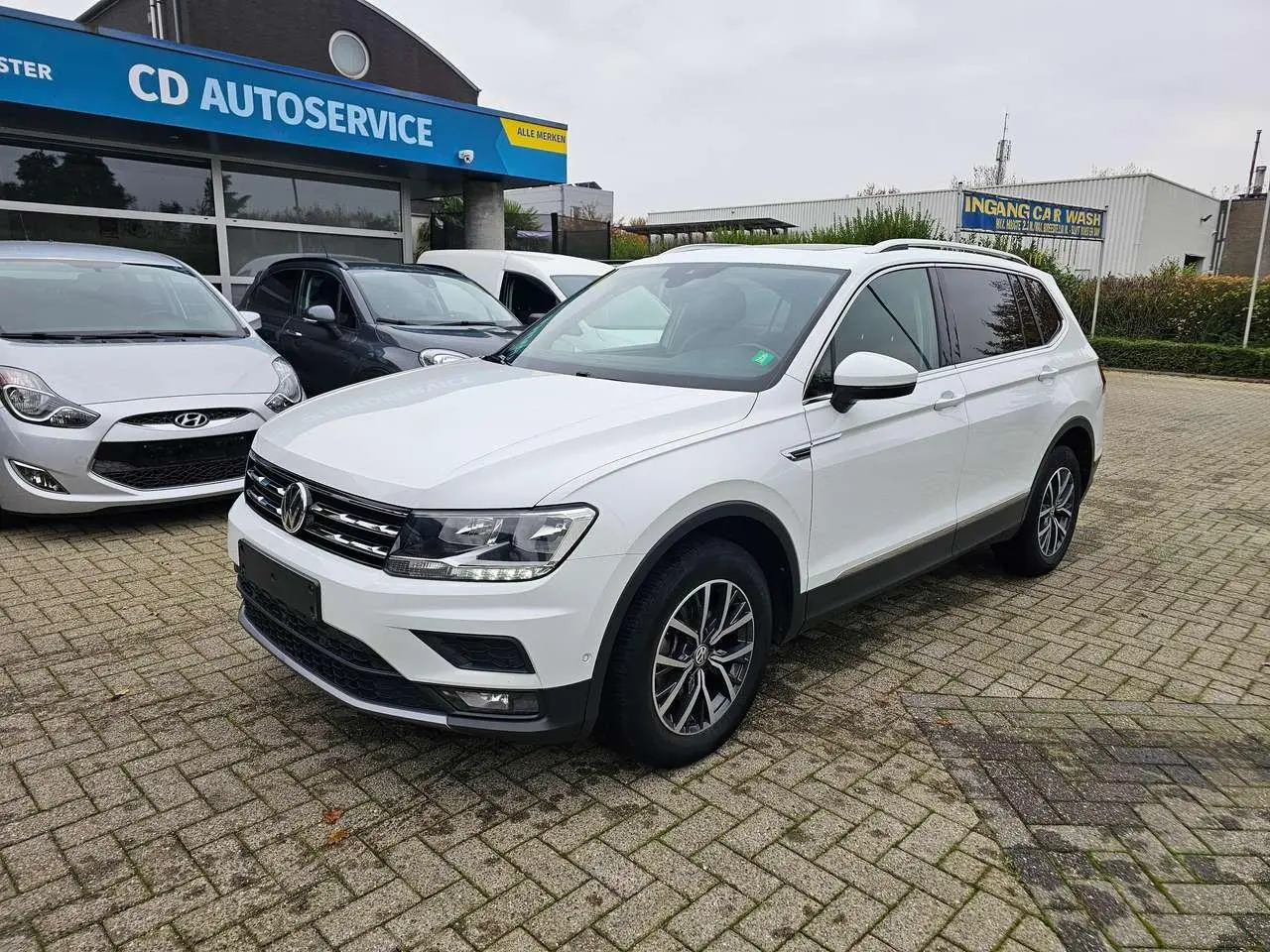 Photo 1 : Volkswagen Tiguan 2019 Petrol