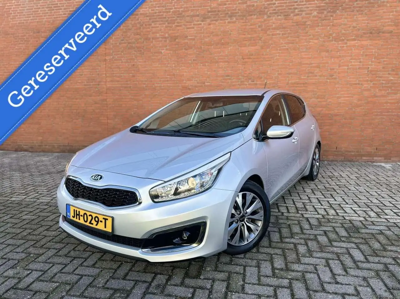 Photo 1 : Kia Ceed 2016 Petrol