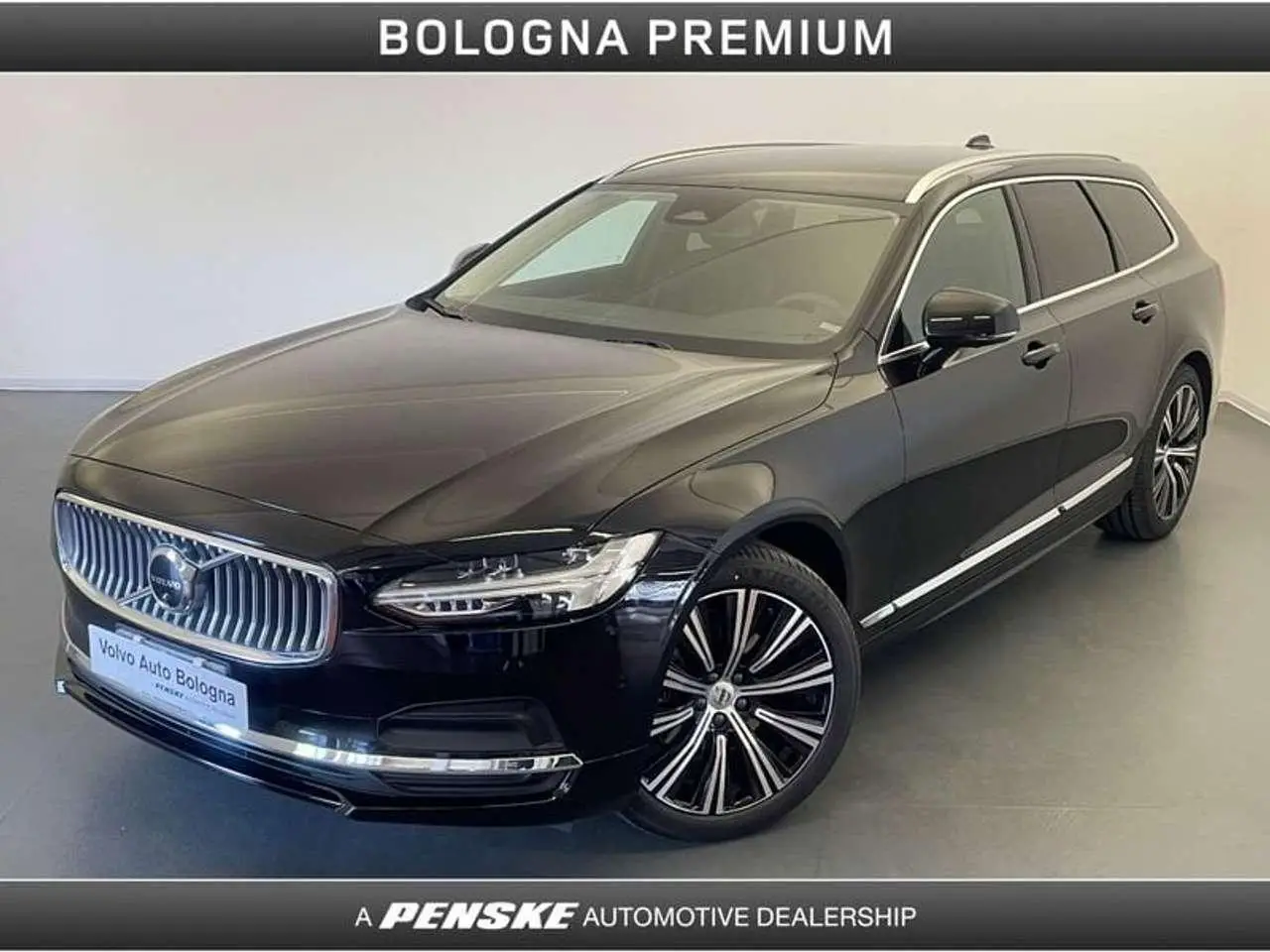 Photo 1 : Volvo V90 2024 Hybride