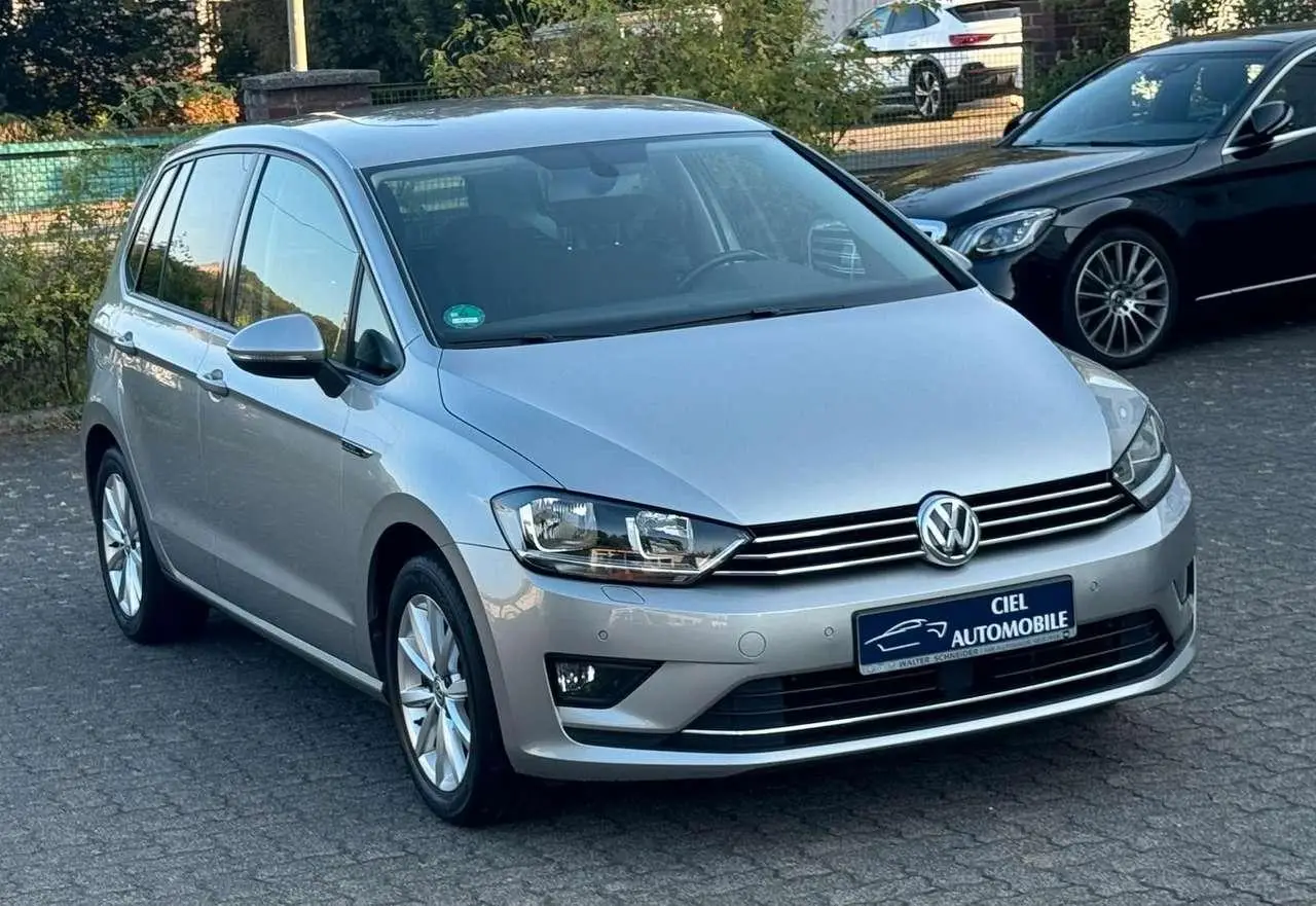 Photo 1 : Volkswagen Golf 2015 Petrol