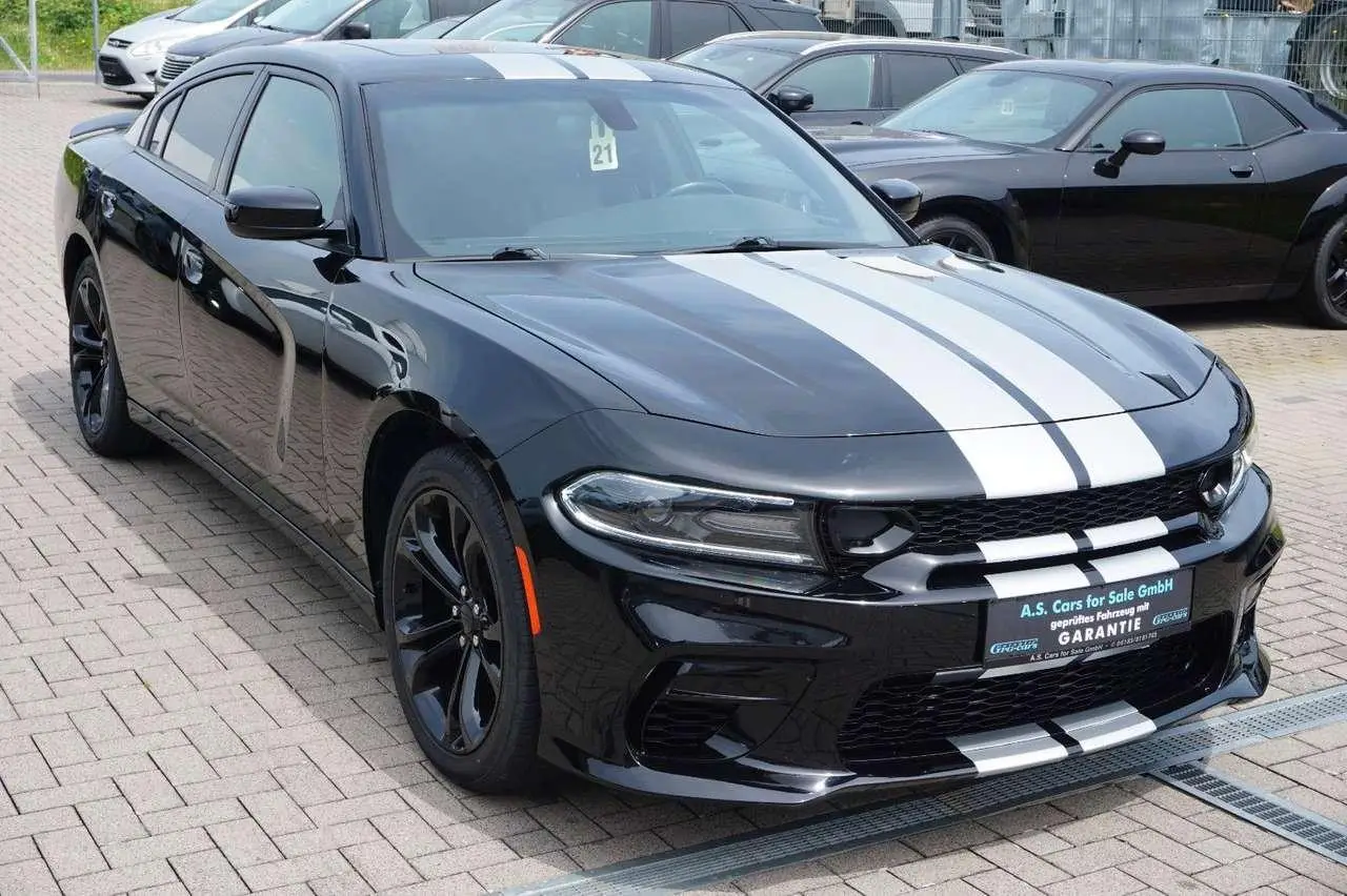 Photo 1 : Dodge Charger 2021 Petrol