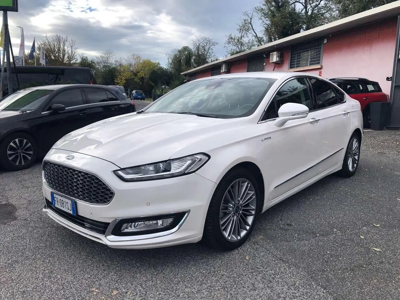 Photo 1 : Ford Mondeo 2018 Hybrid