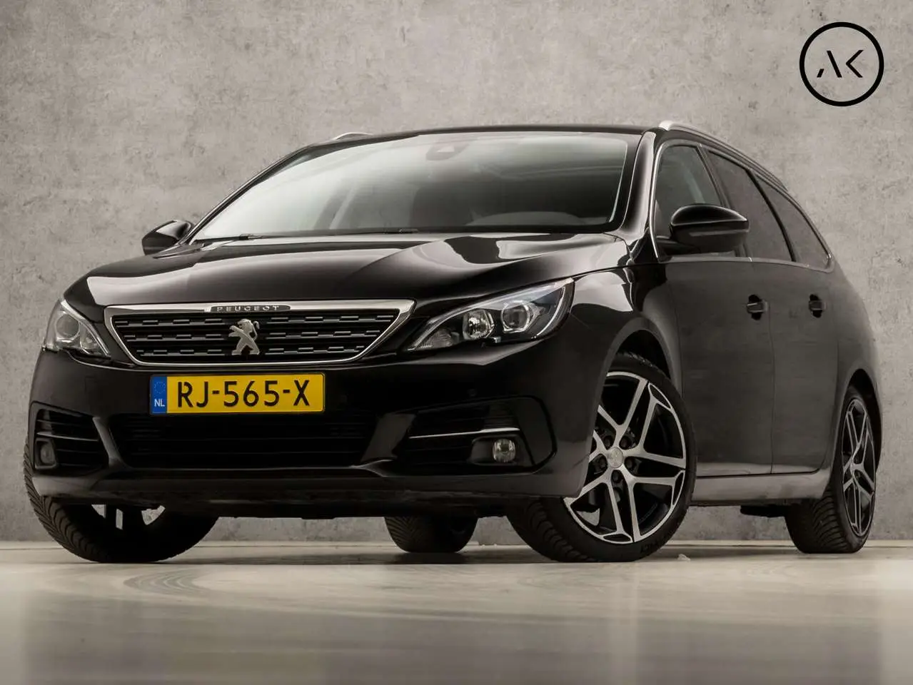 Photo 1 : Peugeot 308 2017 Petrol