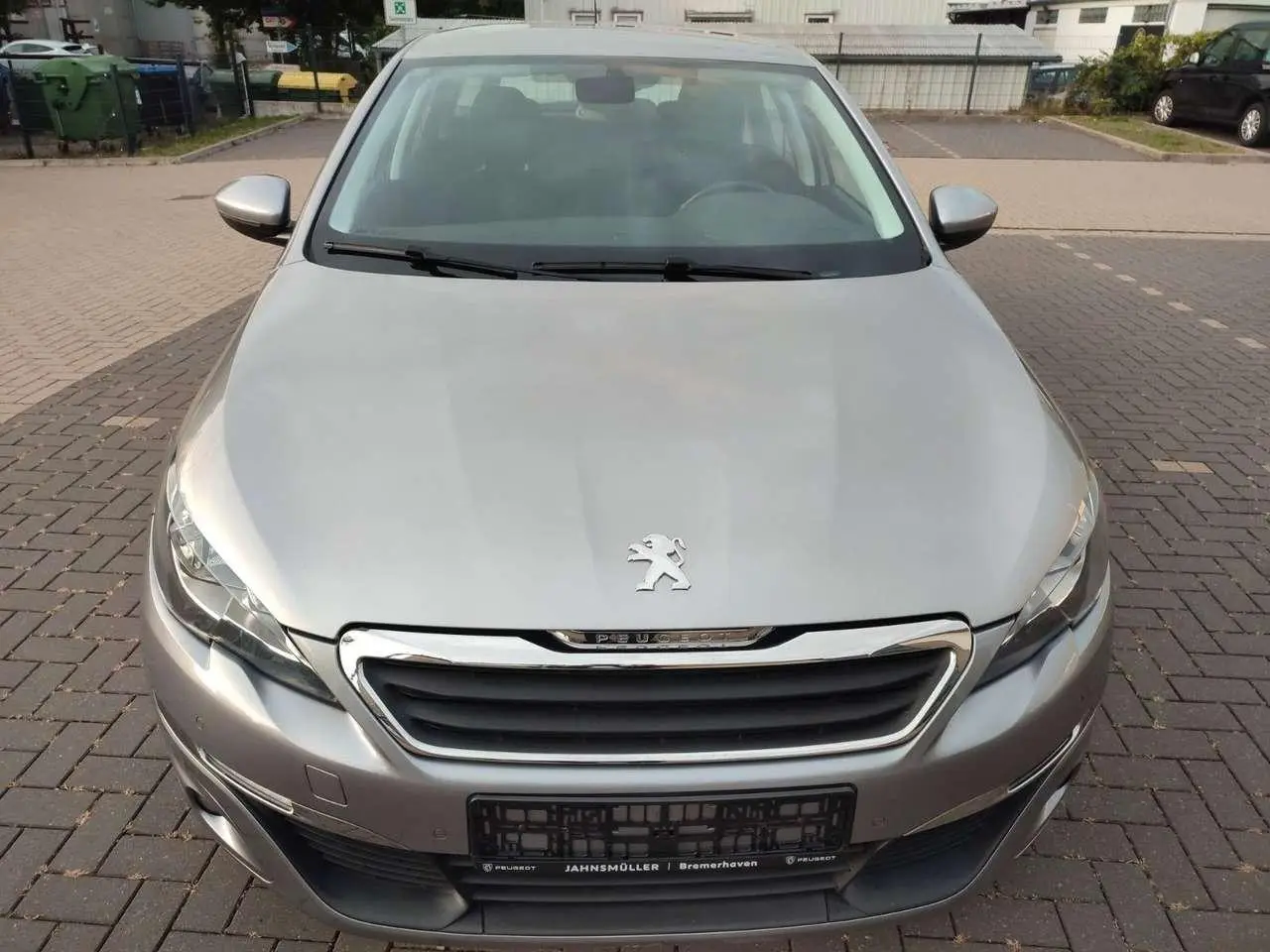 Photo 1 : Peugeot 308 2015 Petrol