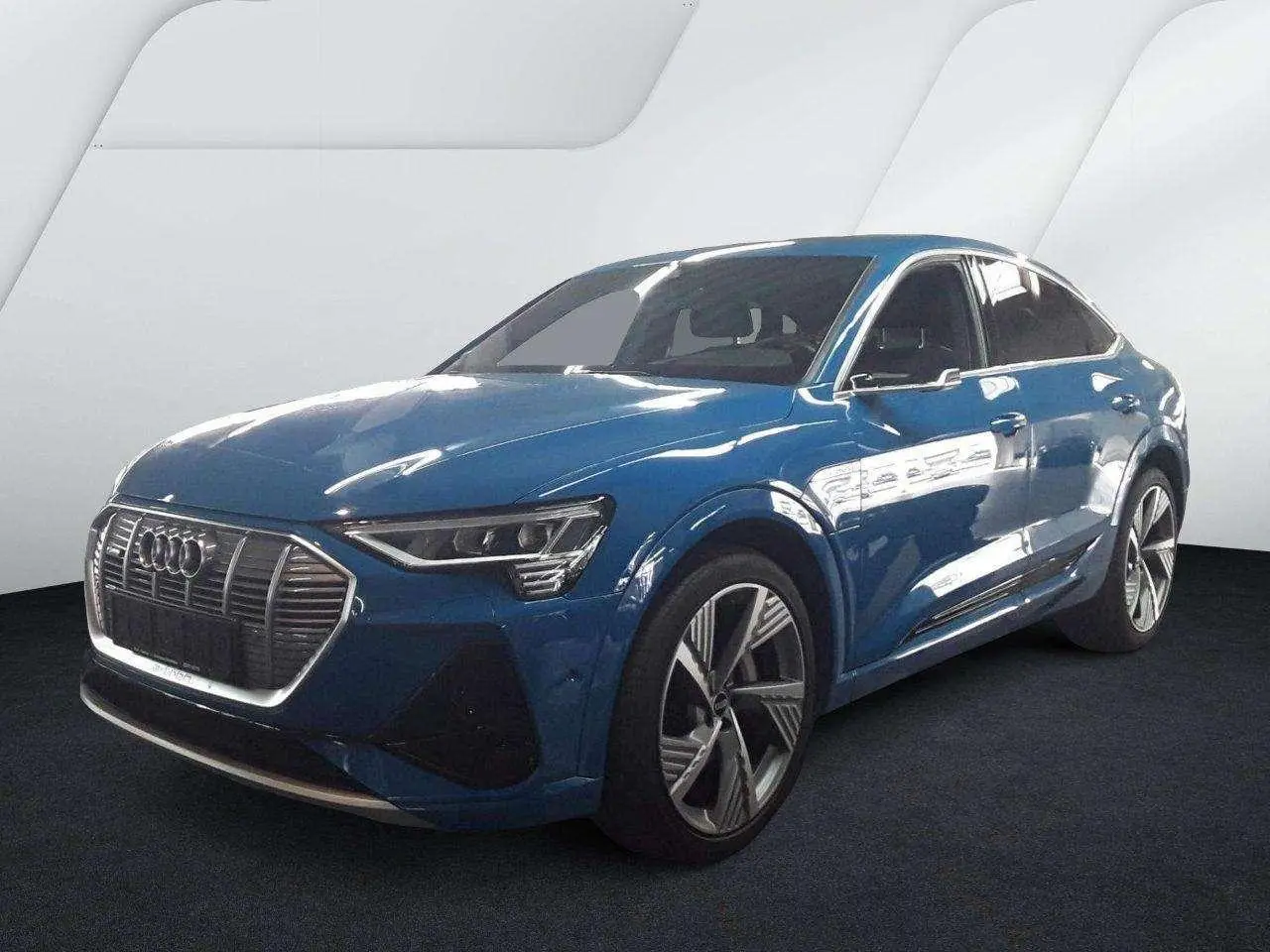 Photo 1 : Audi E-tron 2021 Electric