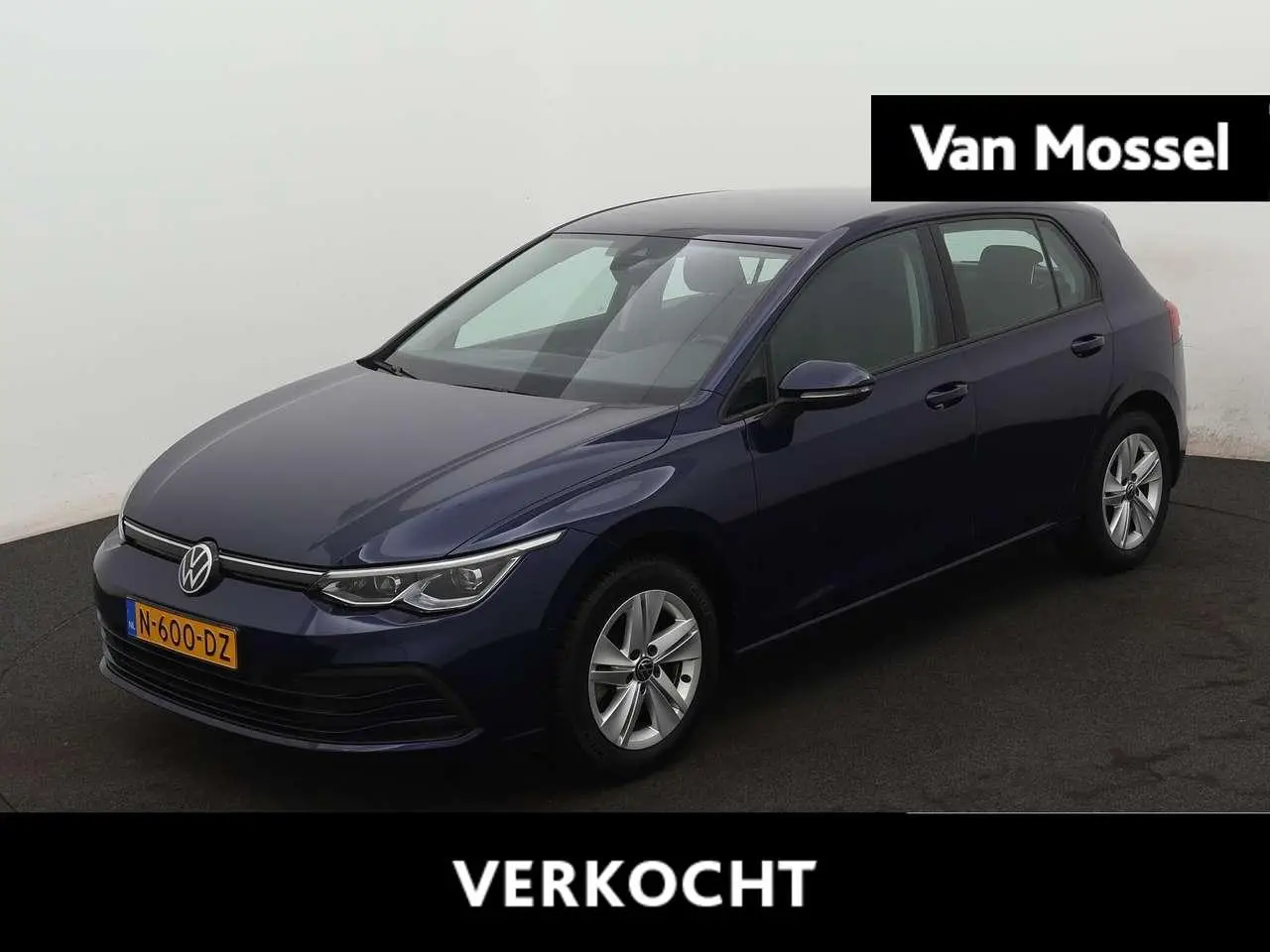 Photo 1 : Volkswagen Golf 2021 Petrol