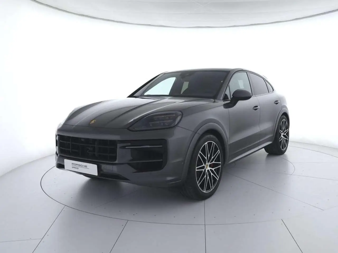 Photo 1 : Porsche Cayenne 2023 Essence