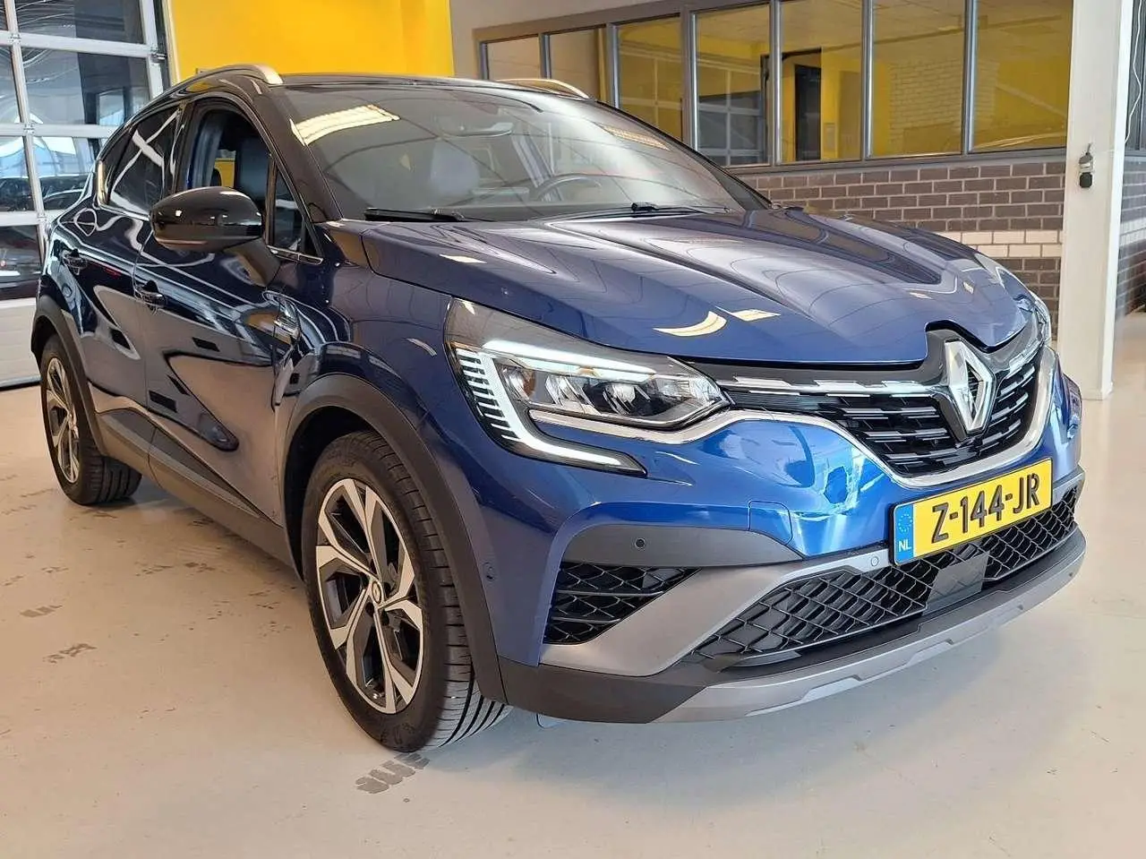 Photo 1 : Renault Captur 2021 Hybrid