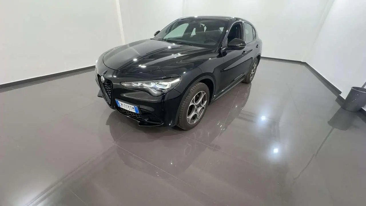 Photo 1 : Alfa Romeo Stelvio 2023 Diesel