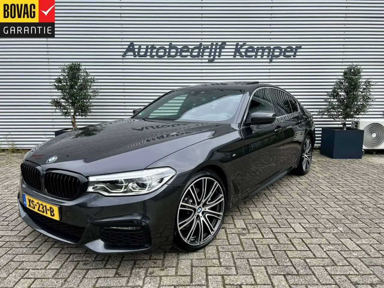 Photo 1 : Bmw Serie 5 2019 Essence