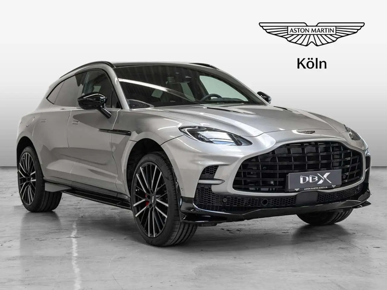 Photo 1 : Aston Martin Dbx 2023 Essence