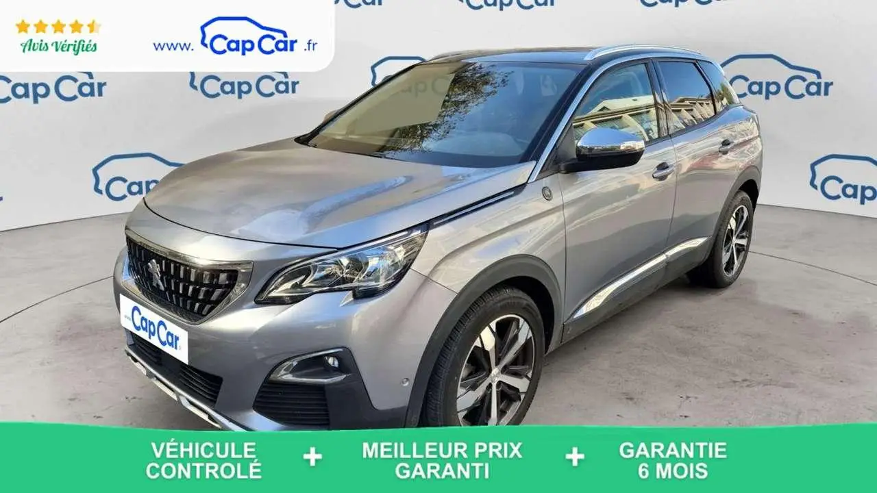 Photo 1 : Peugeot 3008 2019 Essence