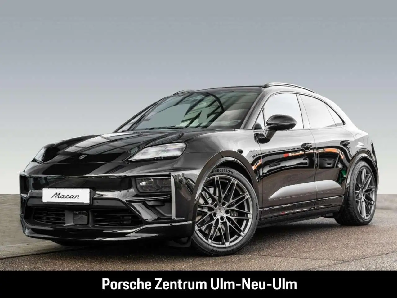 Photo 1 : Porsche Macan 2024 Électrique