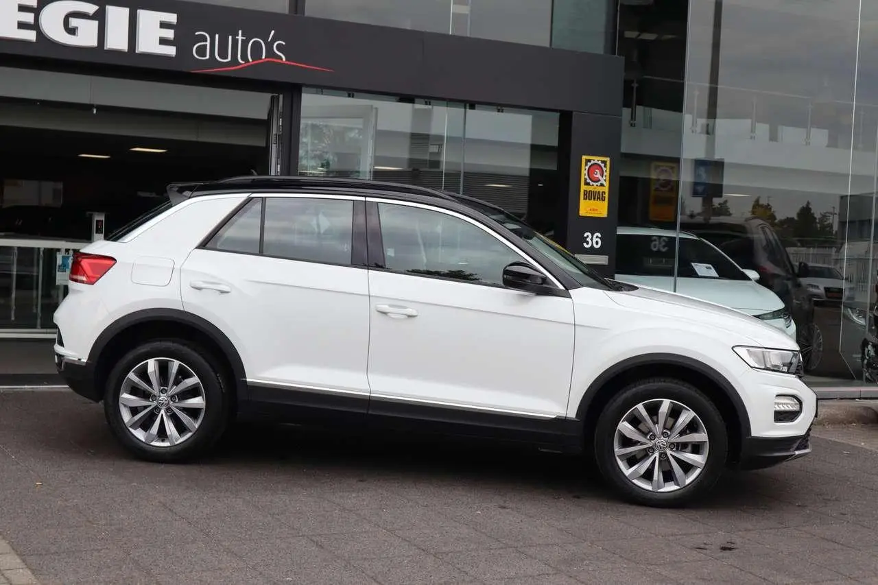 Photo 1 : Volkswagen T-roc 2019 Essence