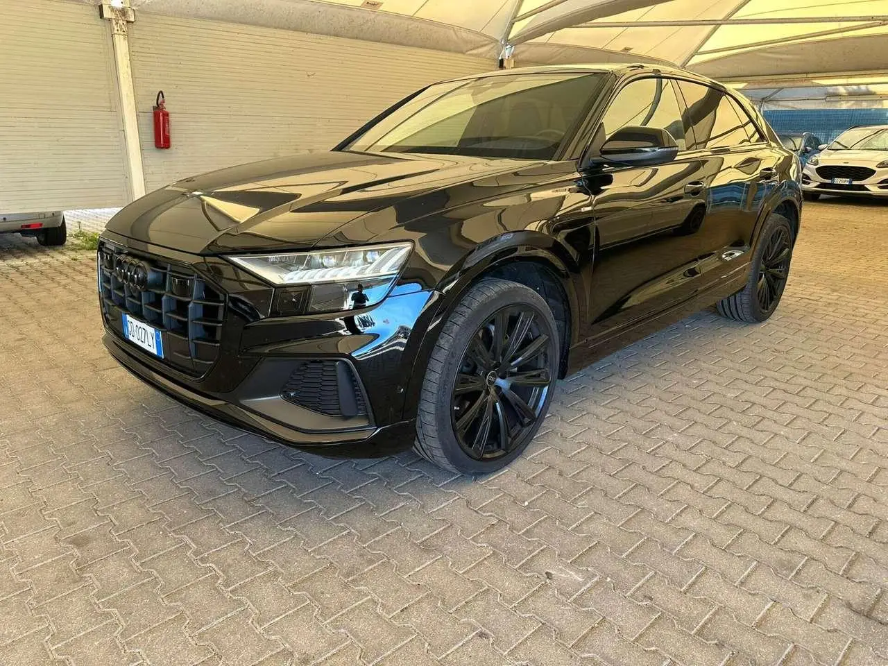 Photo 1 : Audi Q8 2021 Hybride