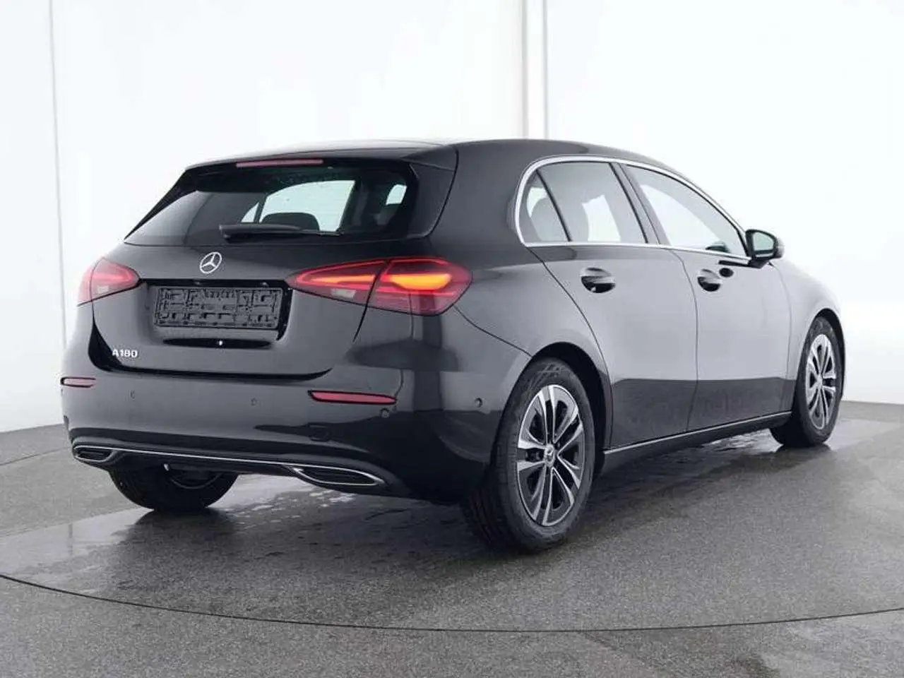 Photo 1 : Mercedes-benz Classe A 2023 Petrol