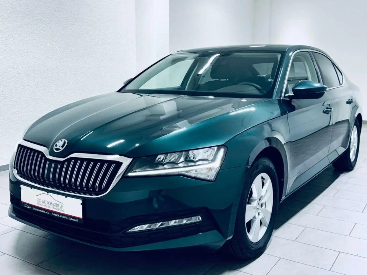 Photo 1 : Skoda Superb 2021 Petrol