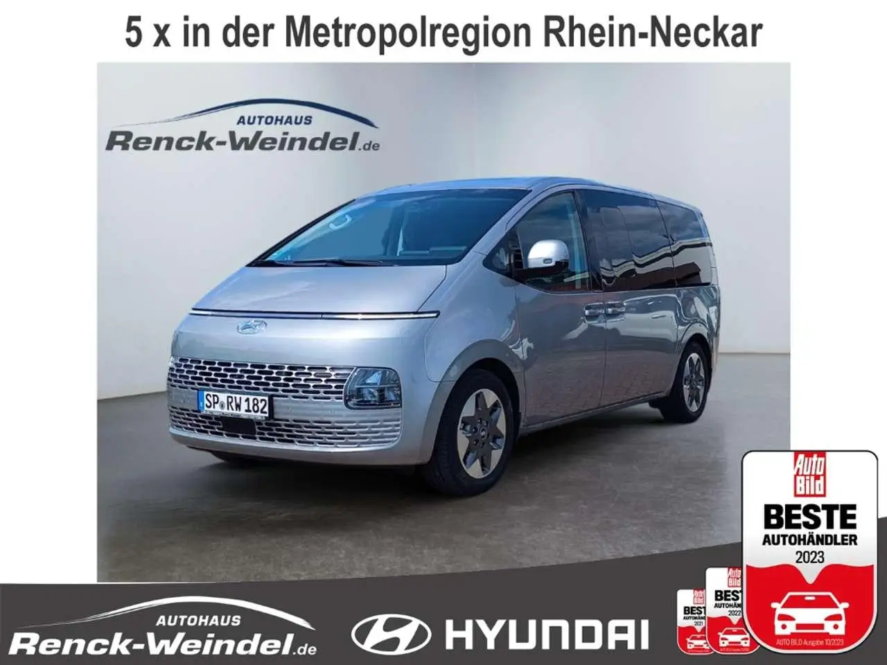 Photo 1 : Hyundai Staria 2024 Diesel