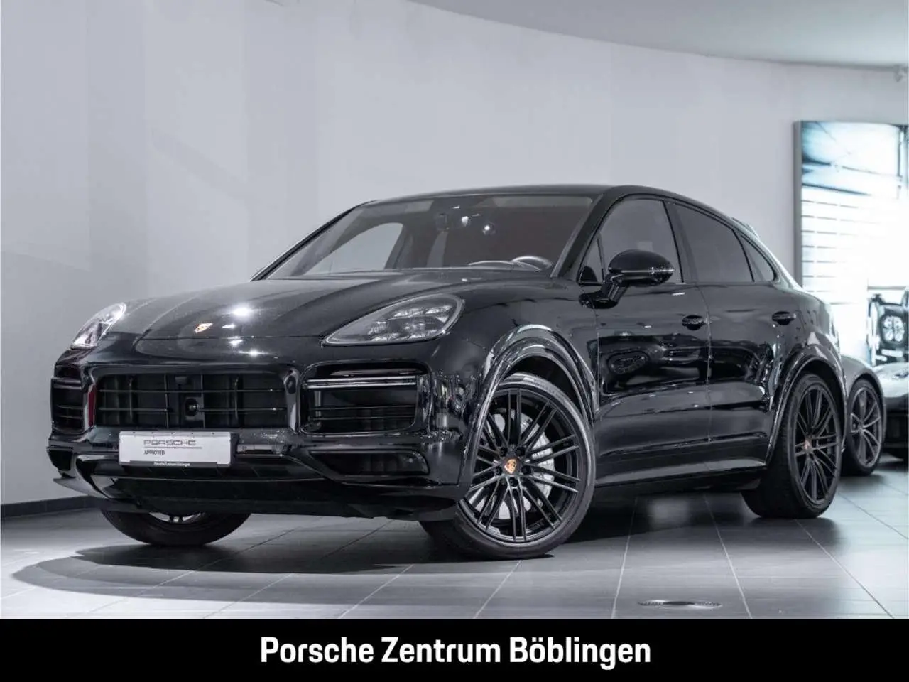 Photo 1 : Porsche Cayenne 2023 Essence