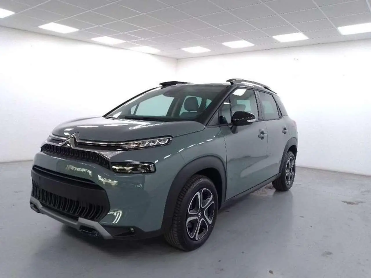 Photo 1 : Citroen C3 Aircross 2023 Petrol