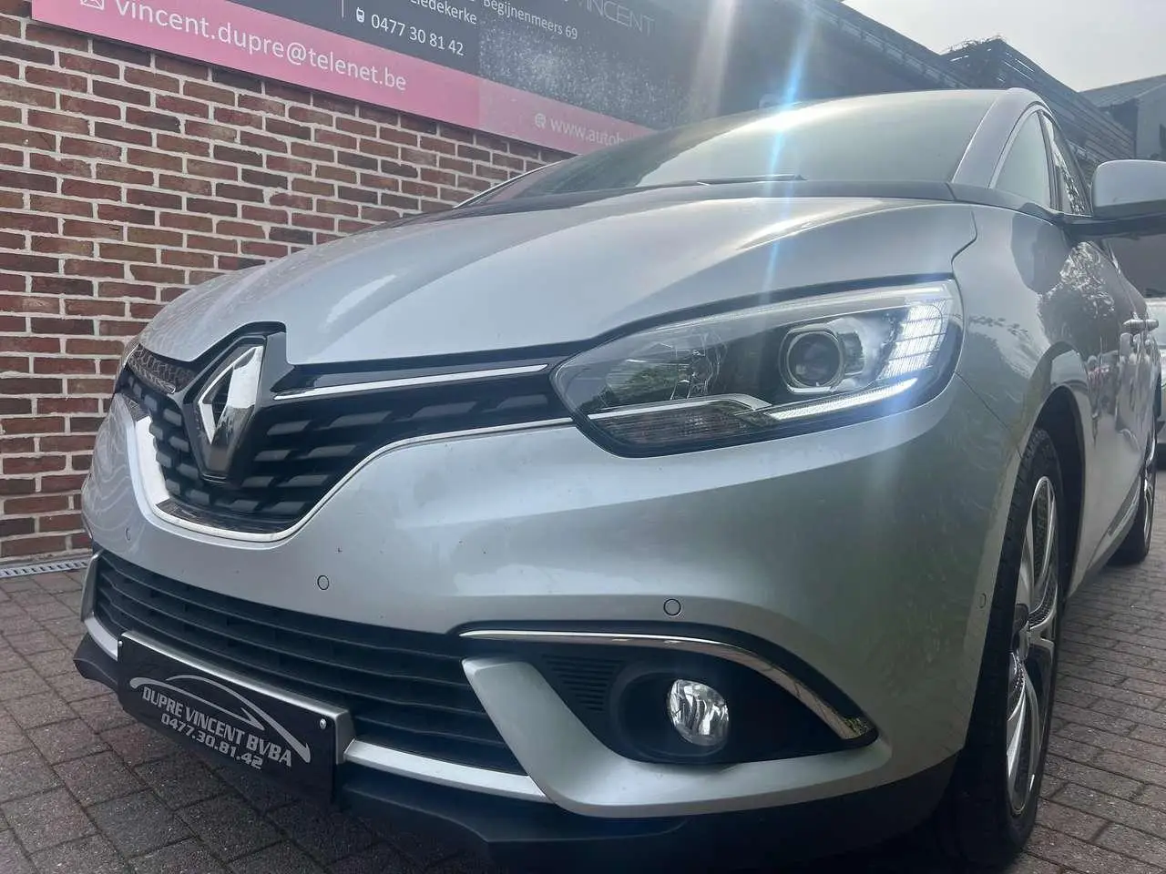 Photo 1 : Renault Scenic 2017 Diesel